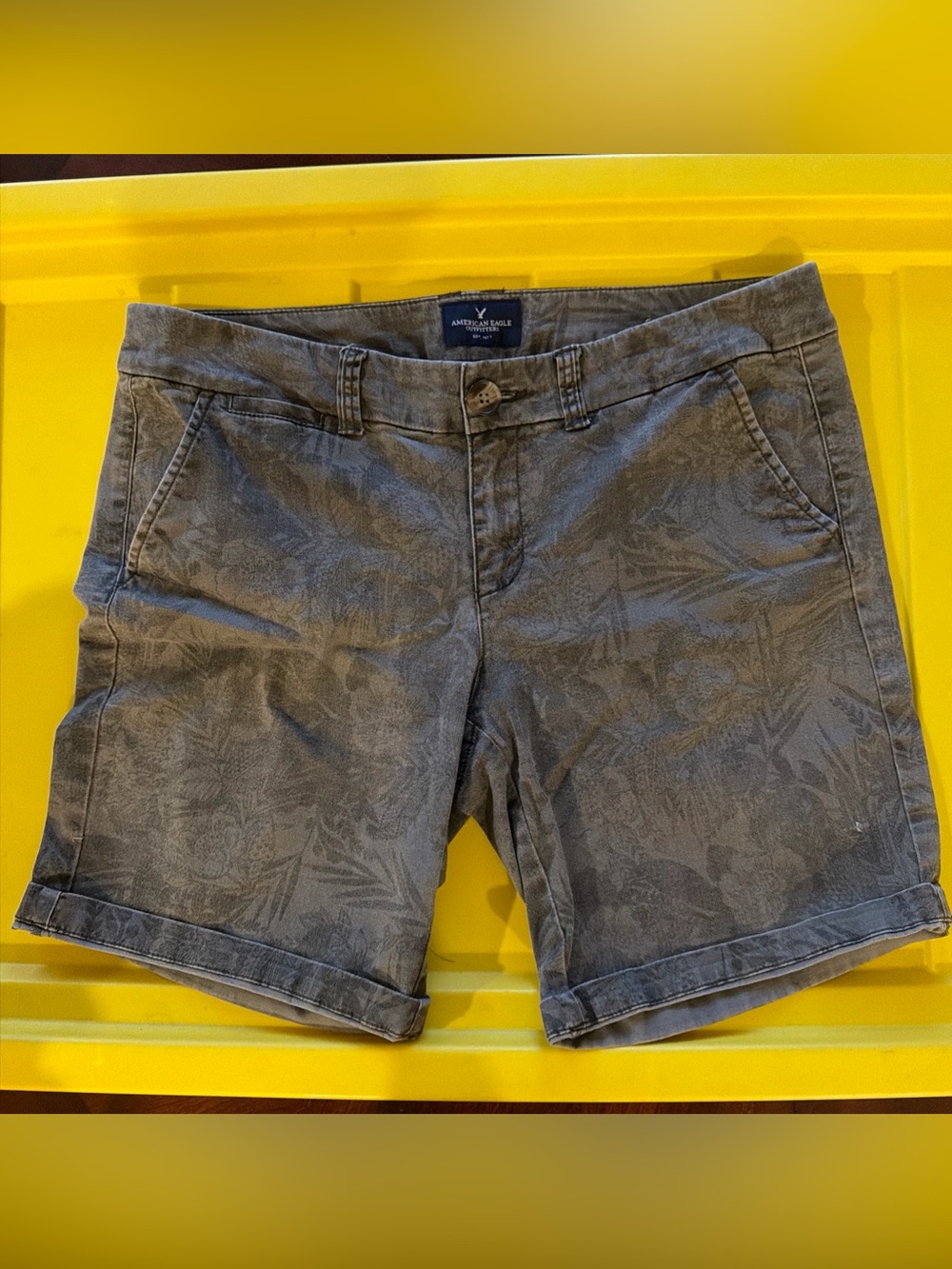 American Eagle Outfitters Gray Floral-Print Casual Bermuda Shorts - Picture 1 of 7